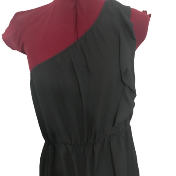 Suzy Shier one shoulder chiffon peplum top- Size med - Picture 1 of 3